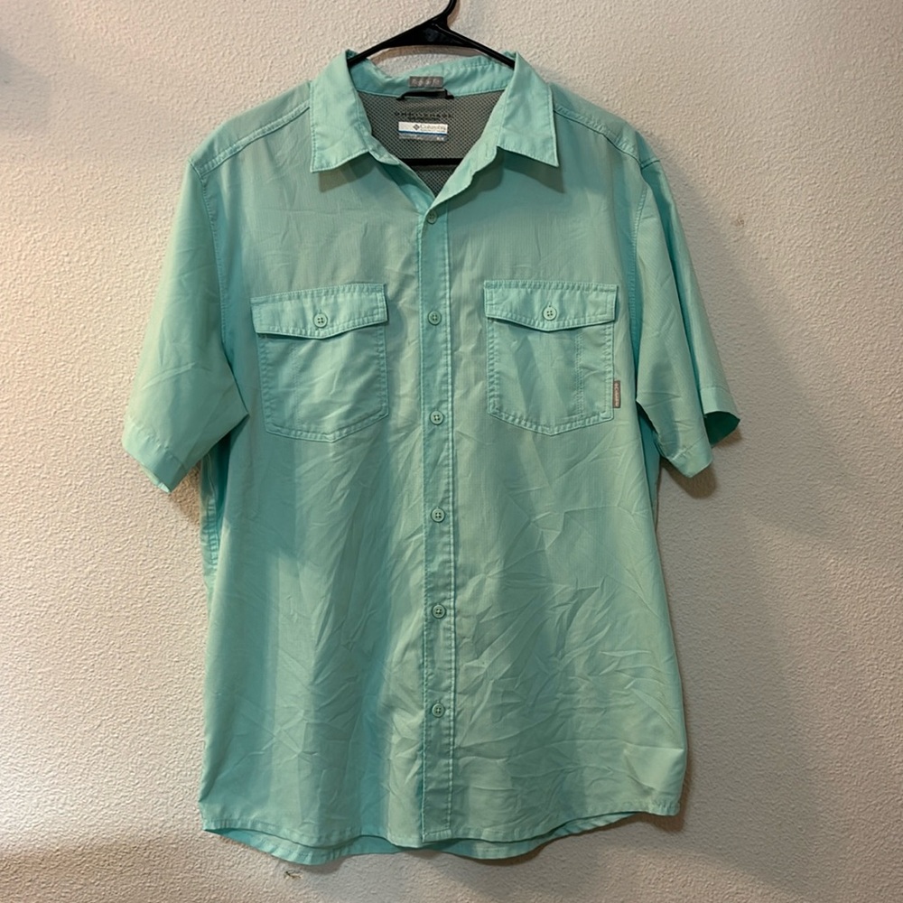 Columbia regular fit sun protector short sleeve button down size medium